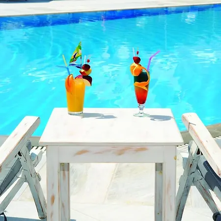 Hotel Kamari 3*